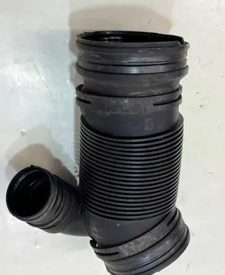 Audi TT TTS Mk2 Turbo air intake inlet pipe/hose 8J0129684 | 68475634065314,337
