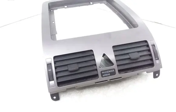 Volkswagen Touran I Dash center air vent grill 1T1819728C