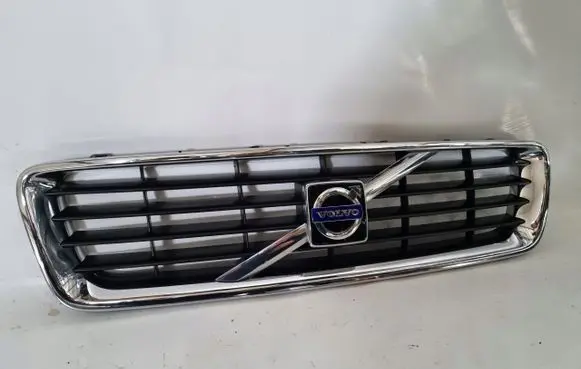 Volvo C30 Front grill 30657194