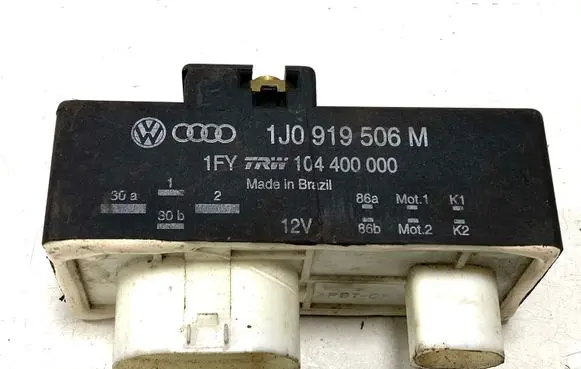 Volkswagen Polo V 6R Coolant fan relay 1J0919506M 1J0919506 104400000