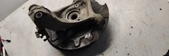 Volkswagen PASSAT B8 Front wheel hub 5q0407257A