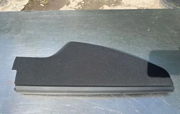Renault Zoe Dashboard glove box trim 682113334R 682114753R 682113245R
