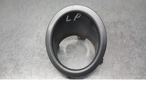 Citroen Berlingo Front door window/glass frame 9643804277