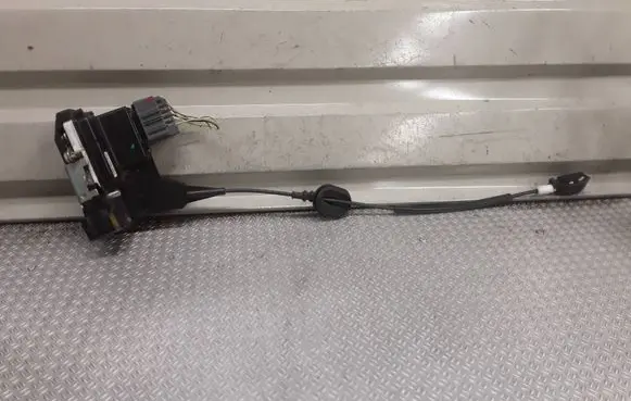 Ford Fusion Front door lock 