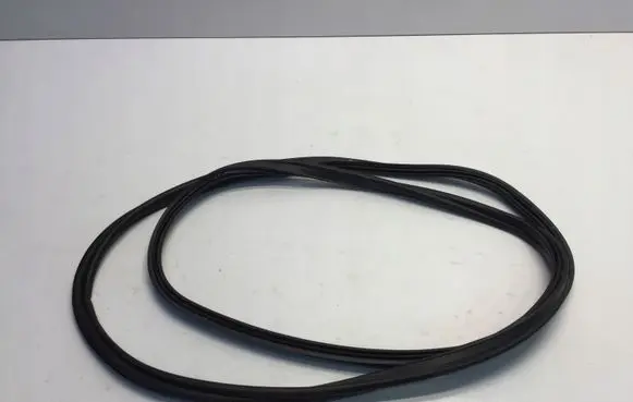 Audi A3 8Y Trunk rubber seal (body) 8Y4827703