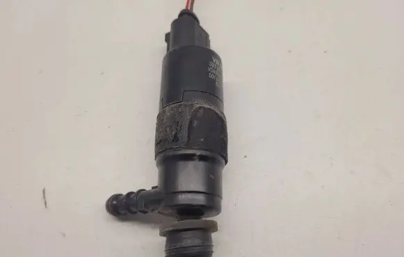 Audi A4 S4 B8 8K Headlight washer pump 3B7955681 1J0973722A 0010111V