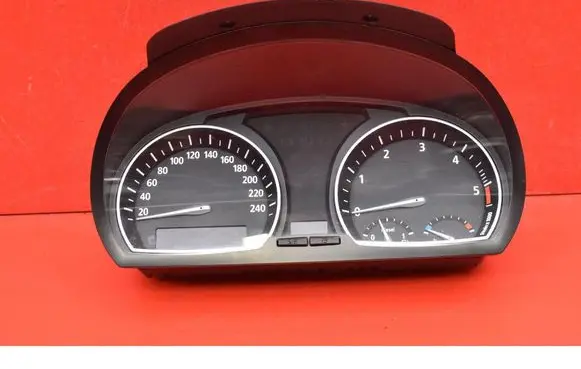 Speedometer (instrument cluster)