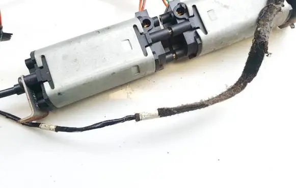 Peugeot 607 Seat adjustment motor 9411006C 40107209