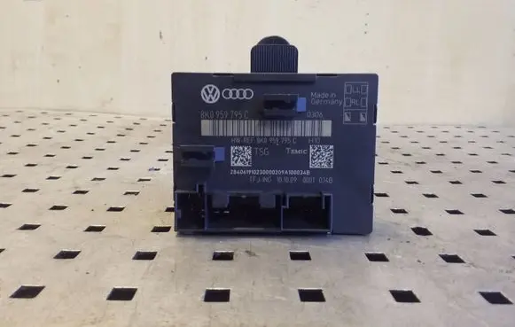 Audi A4 S4 B8 8K Door control unit/module 8K0959795C