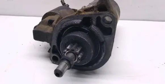 Volkswagen Golf III Starter motor