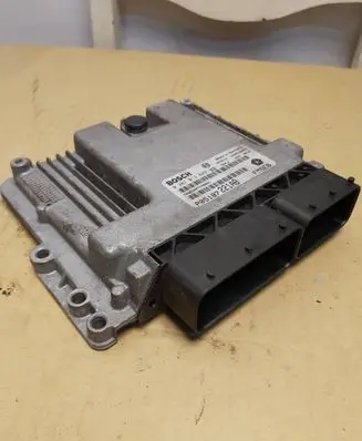 Jeep Grand Cherokee (WK) Engine control unit/module P05187221Ab
