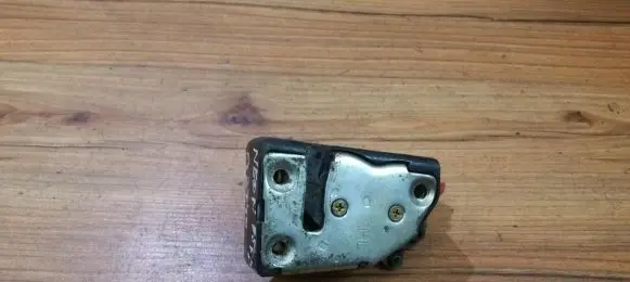 Chrysler Neon I Front door lock