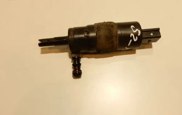 Audi A6 S6 C6 4F Headlight washer pump 3B7955681 52104