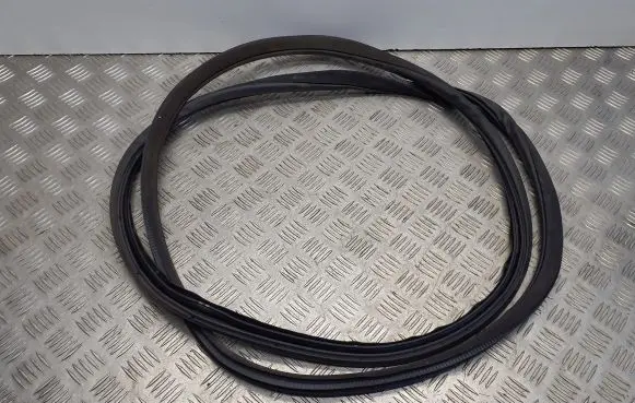 Front door rubber seal