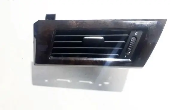 BMW 5 E60 E61 Dash center air vent grill 64226949303 14121810
