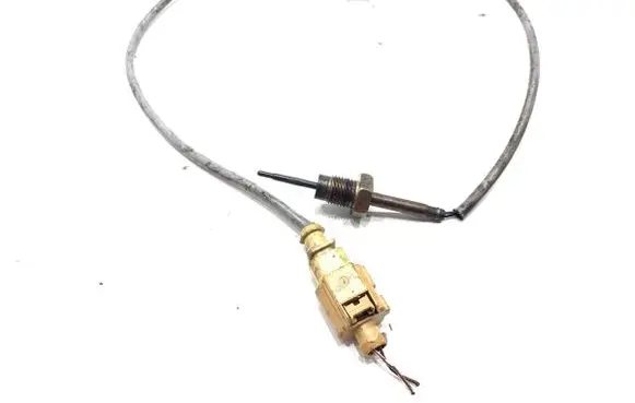 Volkswagen PASSAT B8 Exhaust gas temperature sensor 04L906088EC
