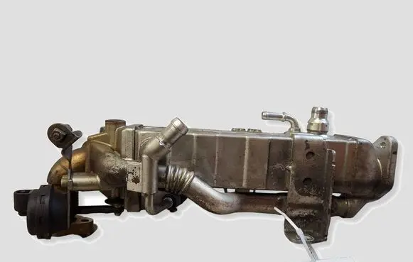 BMW 1 F20 F21 EGR valve 8574794