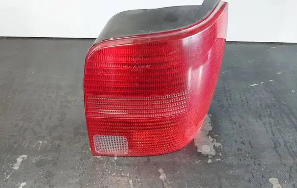 Volkswagen PASSAT B5 Rear/tail lights 3B9945112F