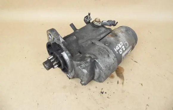 KIA Carens II Starter motor 3610027000 031013170
