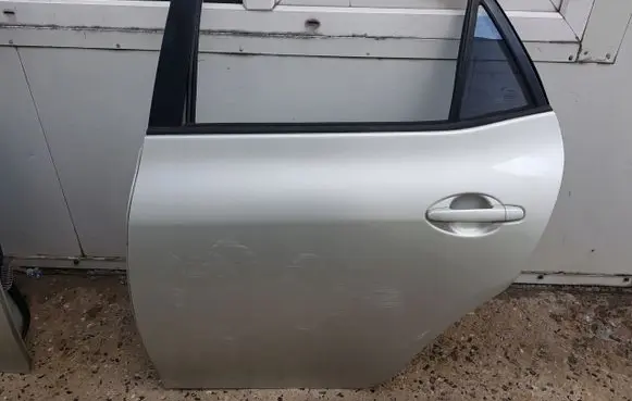 Toyota Auris 150 Rear door 