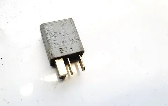 Opel Meriva A Other relay 13100504