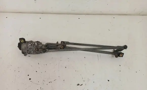 Ford Focus Front wiper linkage and motor 3M51-17508-AA