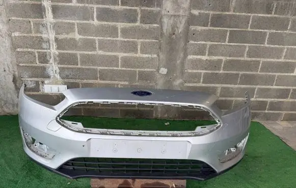 Ford Focus Front bumper F1EB17757A