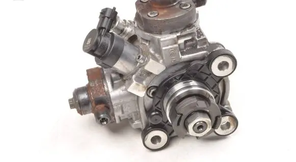 Volvo XC60 Fuel injection high pressure pump 31372081