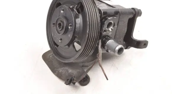 Volvo XC60 Power steering pump 36051722