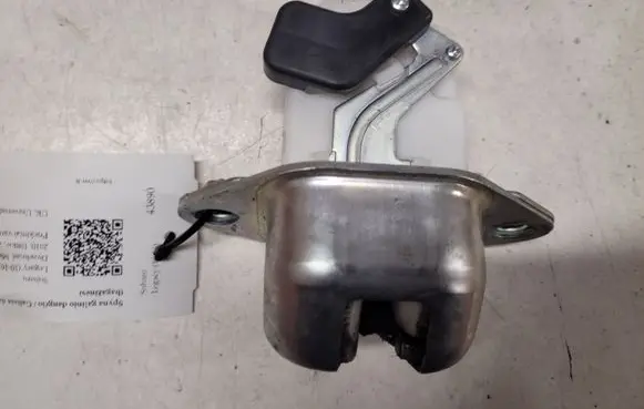 Subaru Legacy Tailgate/trunk/boot lock/catch/latch