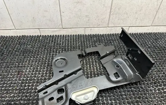 Battery tray
