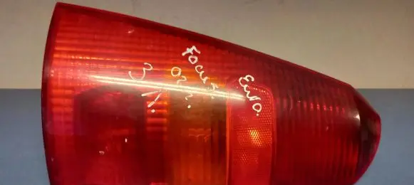Ford Focus Rear/tail lights XS4X13N004