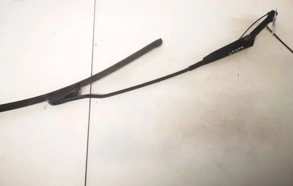 Audi A4 S4 B5 8D Front wiper blade arm 8d1955408a