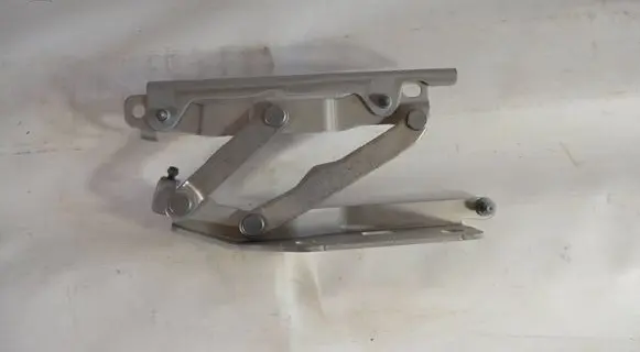 Mercedes-Benz GLE W167 Engine bonnet/hood hinges A1678803600