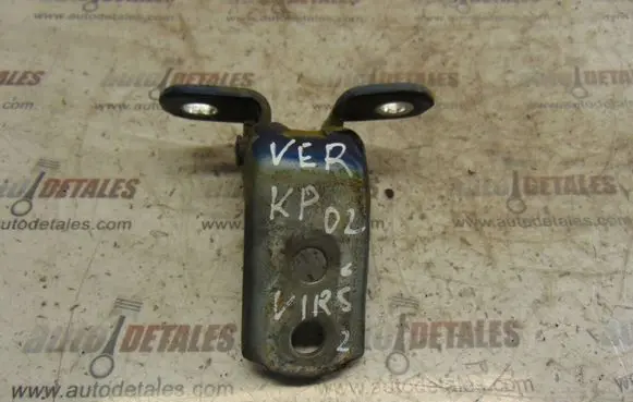 Toyota Corolla Verso E121 Front door upper hinge