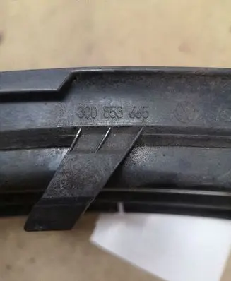 Volkswagen PASSAT B6 Front bumper lower grill 3C0853665