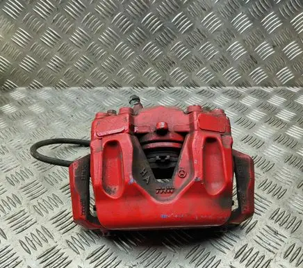 Mercedes-Benz CLS C218 X218 Front brake caliper A2044213581