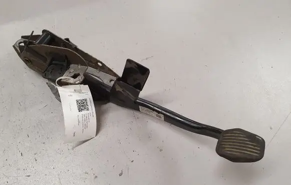 Ford Focus Brake pedal 4M512467AN