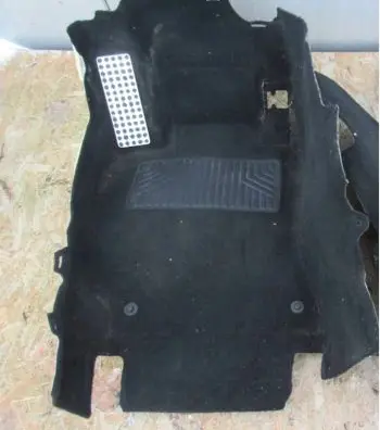Mercedes-Benz E AMG W212 Front floor carpet liner A2126803840 00453752 6106309N060