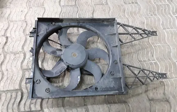 Skoda Fabia Mk1 (6Y) Electric radiator cooling fan 6Q0121207N