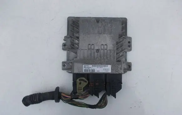 Ford C-MAX II Engine control unit/module ECU AV6112A650YF S180133002 SID807EV0