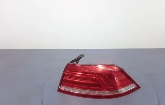 Volkswagen PASSAT CC Rear/tail lights 3G5945312