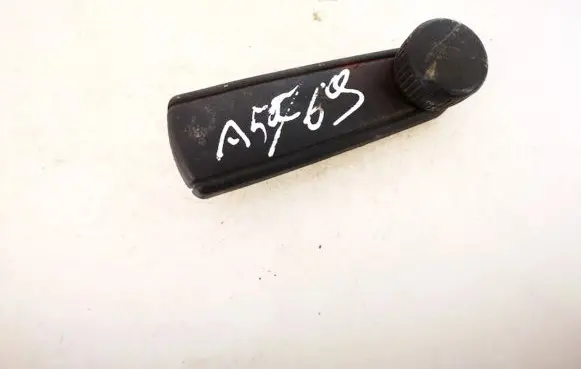 Volkswagen PASSAT B3 Front door window winding handle 357837581