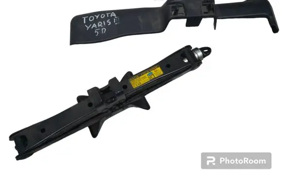 Toyota Yaris Lift Jack 584420D090