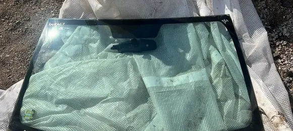 Dodge Journey Front windscreen/windshield window 43R000495 E000298