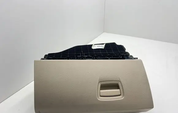 BMW 5 F10 F11 Glove box 9166683 112420 07971