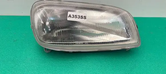 Toyota RAV 4 (XA10) Headlight/headlamp 81110-42071