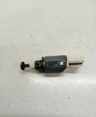 Renault Scenic II - Grand scenic II Brake pedal sensor switch 8200168238
