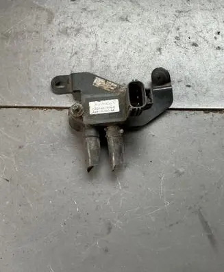 Ford Galaxy Exhaust gas pressure sensor AV615L200AA