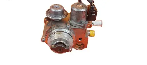 Peugeot RCZ Fuel injection high pressure pump V759242980 5FU